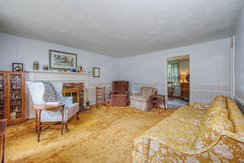 Single Family Residence at 8 Sullivan Avenue, Salem NH 03079, Salem, photo 10 of 41