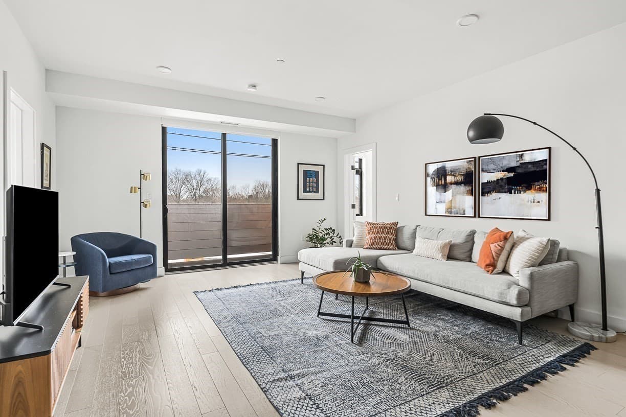 Condominium at 395 Alewife Brook Parkway # 3H, Somerville MA 02144, Somerville, photo 3 of 22