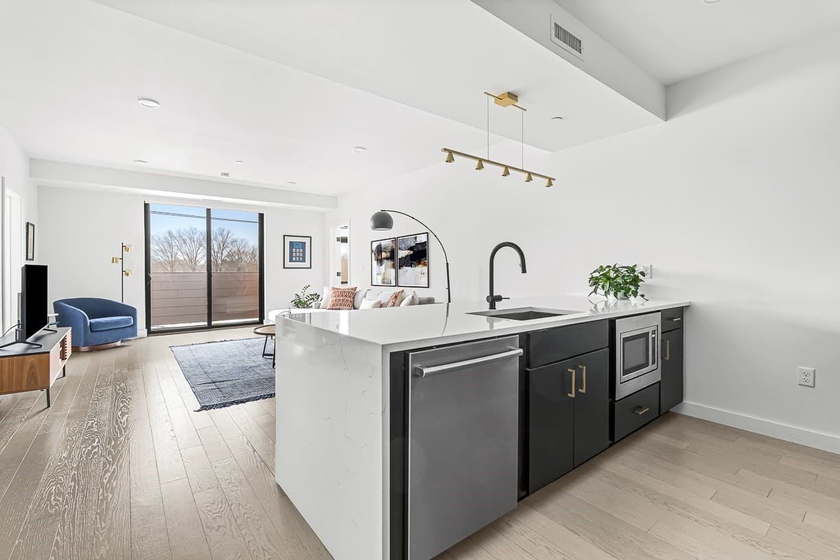 Condominium at 395 Alewife Brook Parkway # 3H, Somerville MA 02144, Somerville, photo 4 of 22