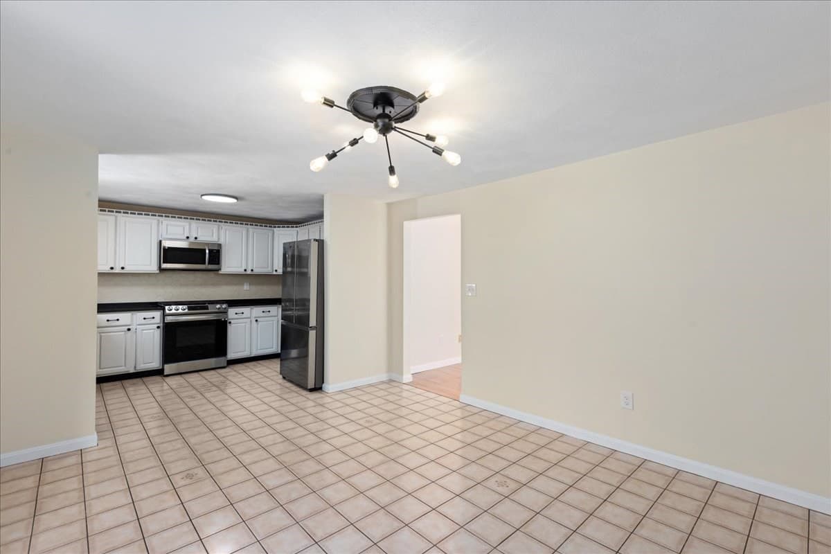 Condex at 14 Jefferey Ln. # 14, Haverhill MA 01832, photo 9 of 30