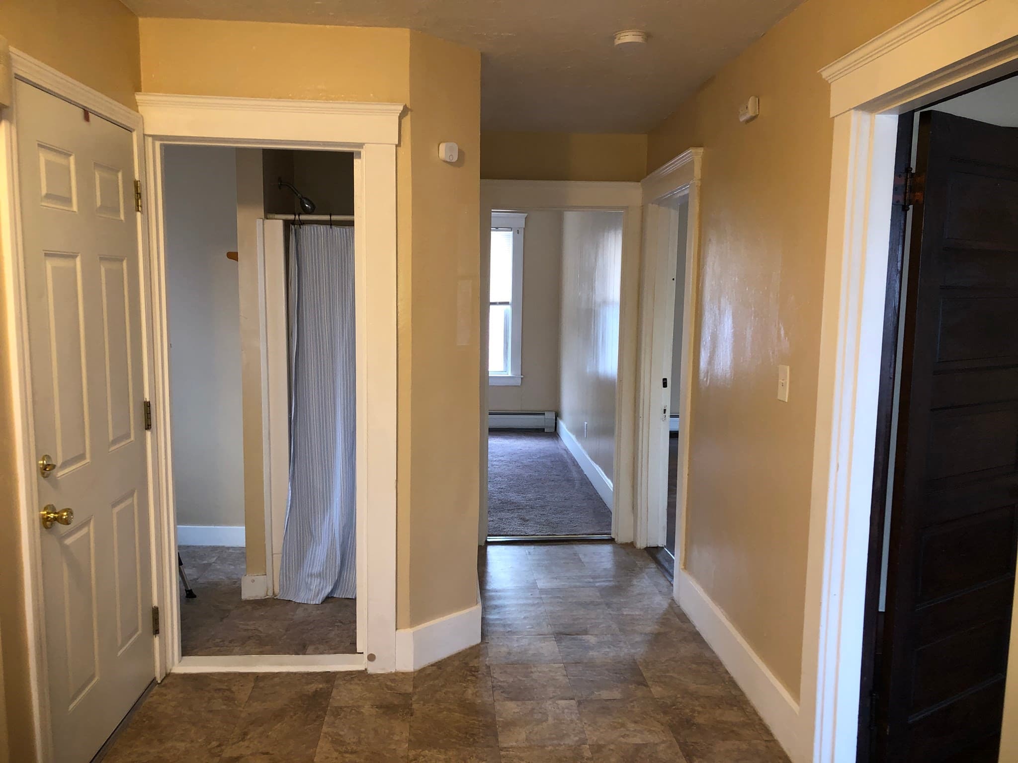 3 Family at 26 Jerome Pl, Leominster MA 01453, Leominster, photo 13 of 39