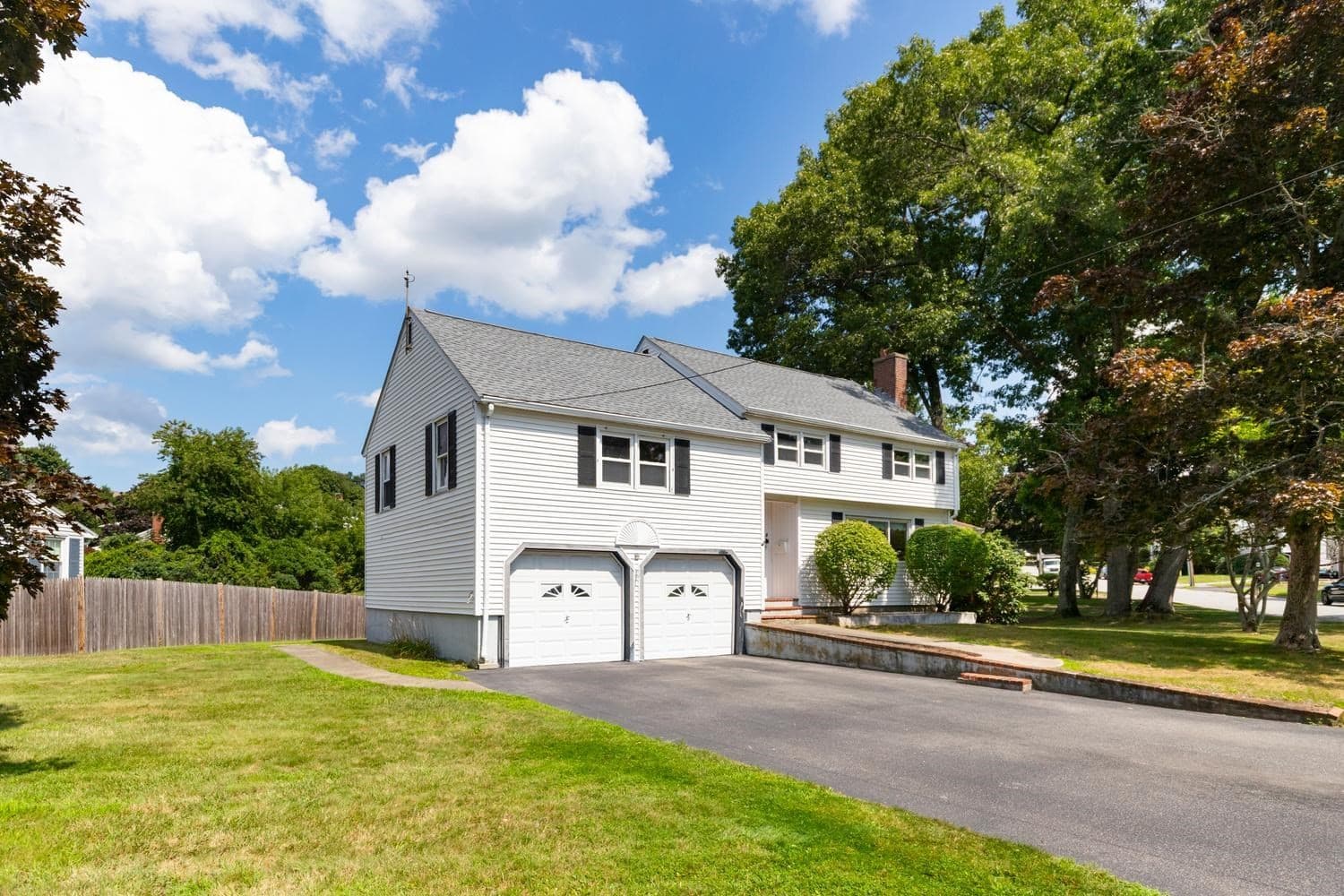 4 Mayflower, Stoneham MA 02180