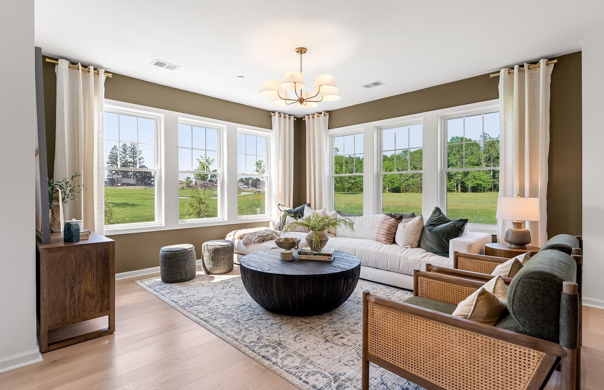 141 East Point Drive # 312, East Providence RI 02916