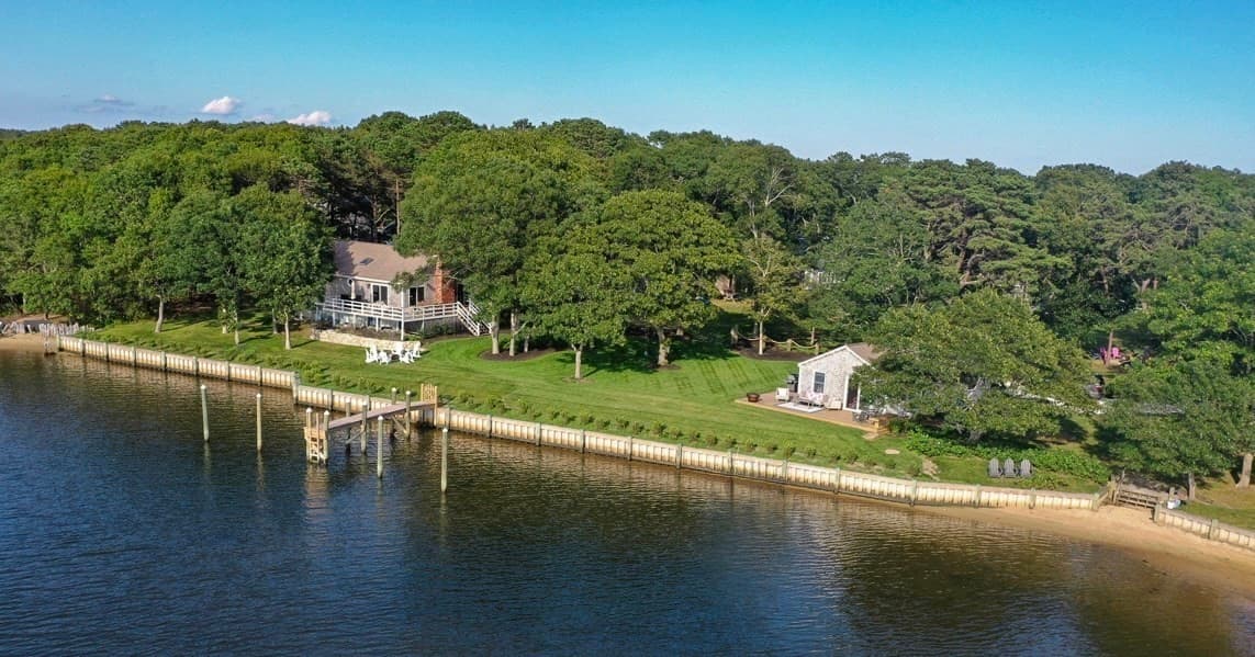 30 Overland Rd, Mashpee MA 02649