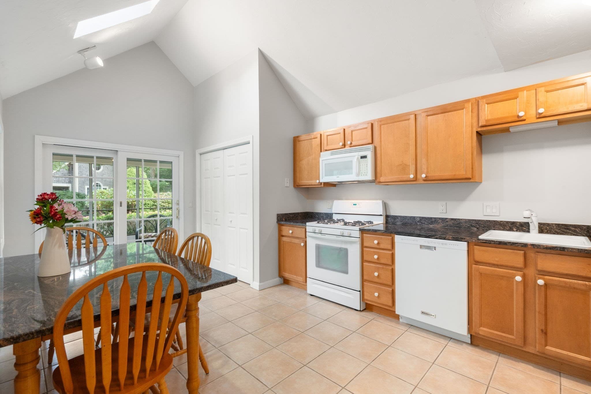 Condominium at 65 Blue Spruce Way # 65, Mashpee MA 02649, Mashpee, photo 11 of 41