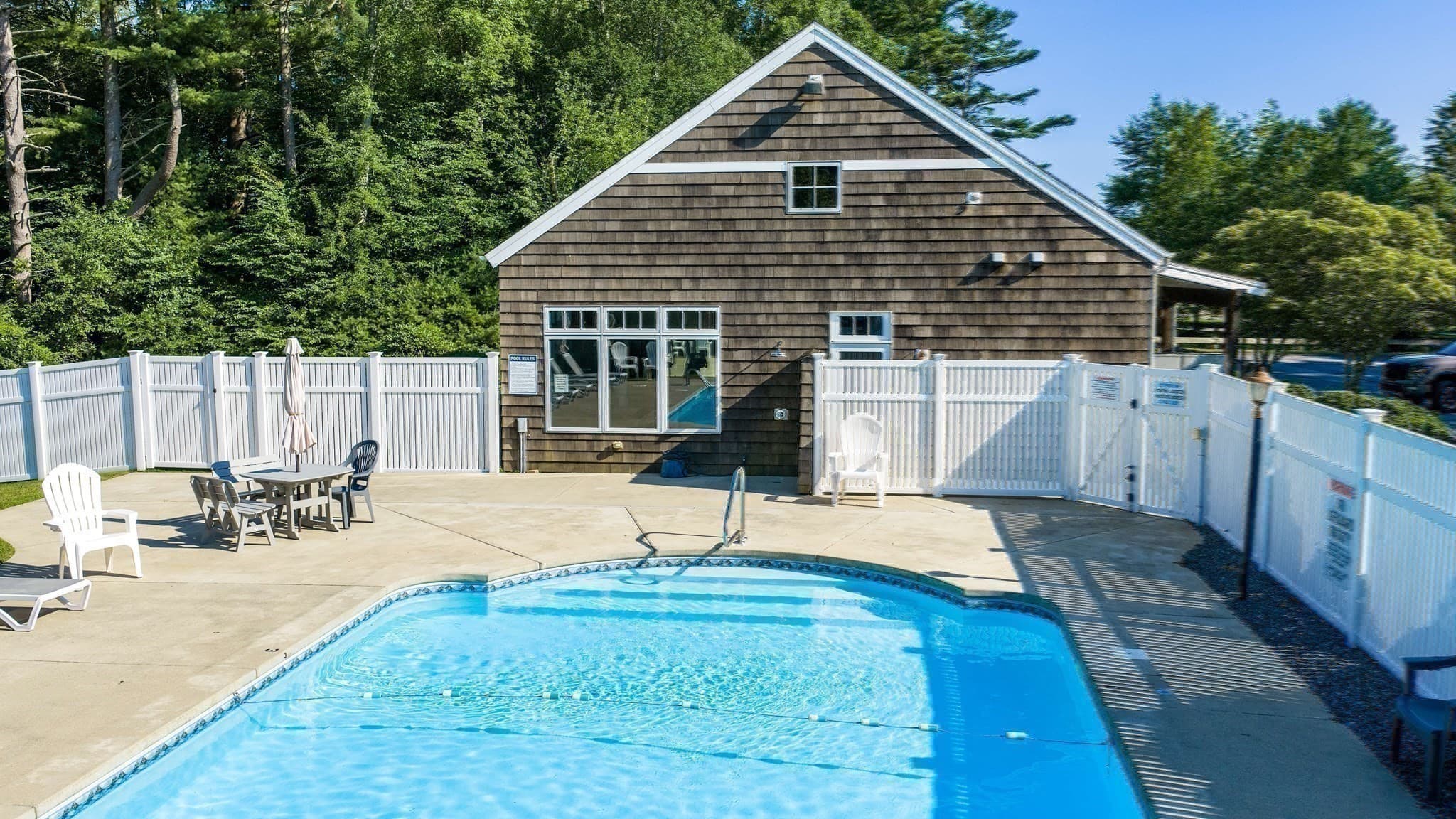Condominium at 20 Hathaway Pond Circle # 20, Rochester MA 02770, Rochester, photo 27 of 38