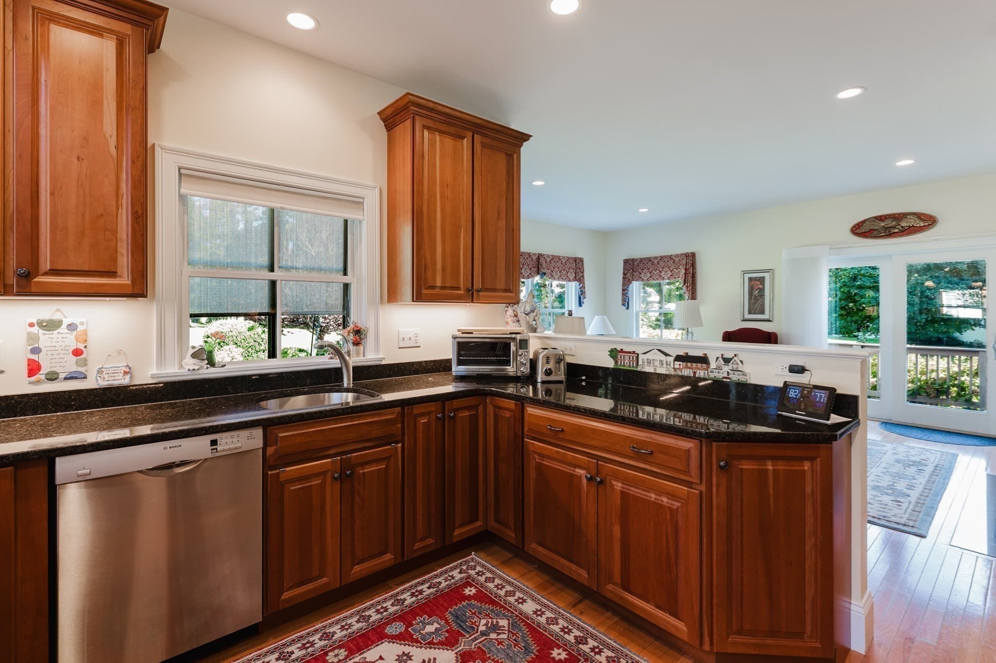 Condominium at 20 Hathaway Pond Circle # 20, Rochester MA 02770, Rochester, photo 13 of 38