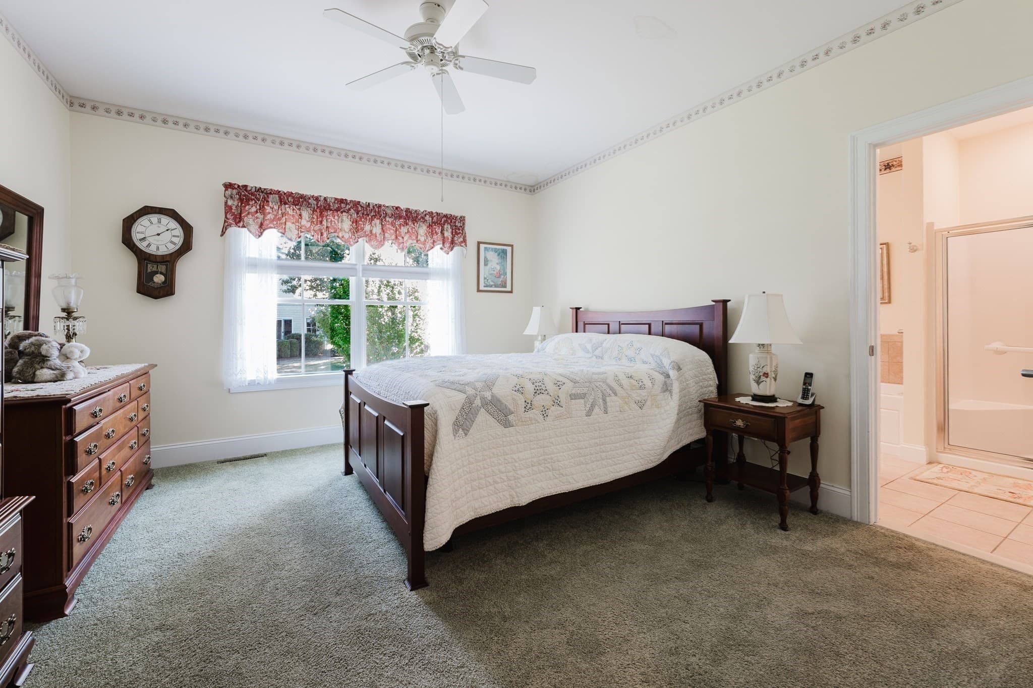 Condominium at 20 Hathaway Pond Circle # 20, Rochester MA 02770, Rochester, photo 17 of 38