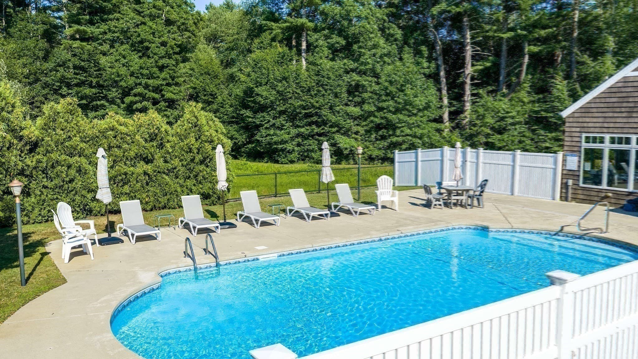 Condominium at 20 Hathaway Pond Circle # 20, Rochester MA 02770, Rochester, photo 28 of 38