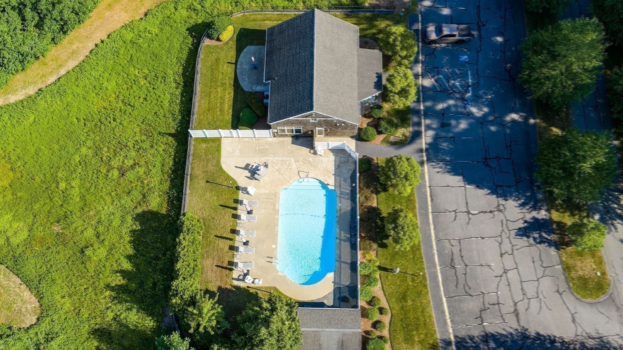 Condominium at 20 Hathaway Pond Circle # 20, Rochester MA 02770, Rochester, photo 29 of 38