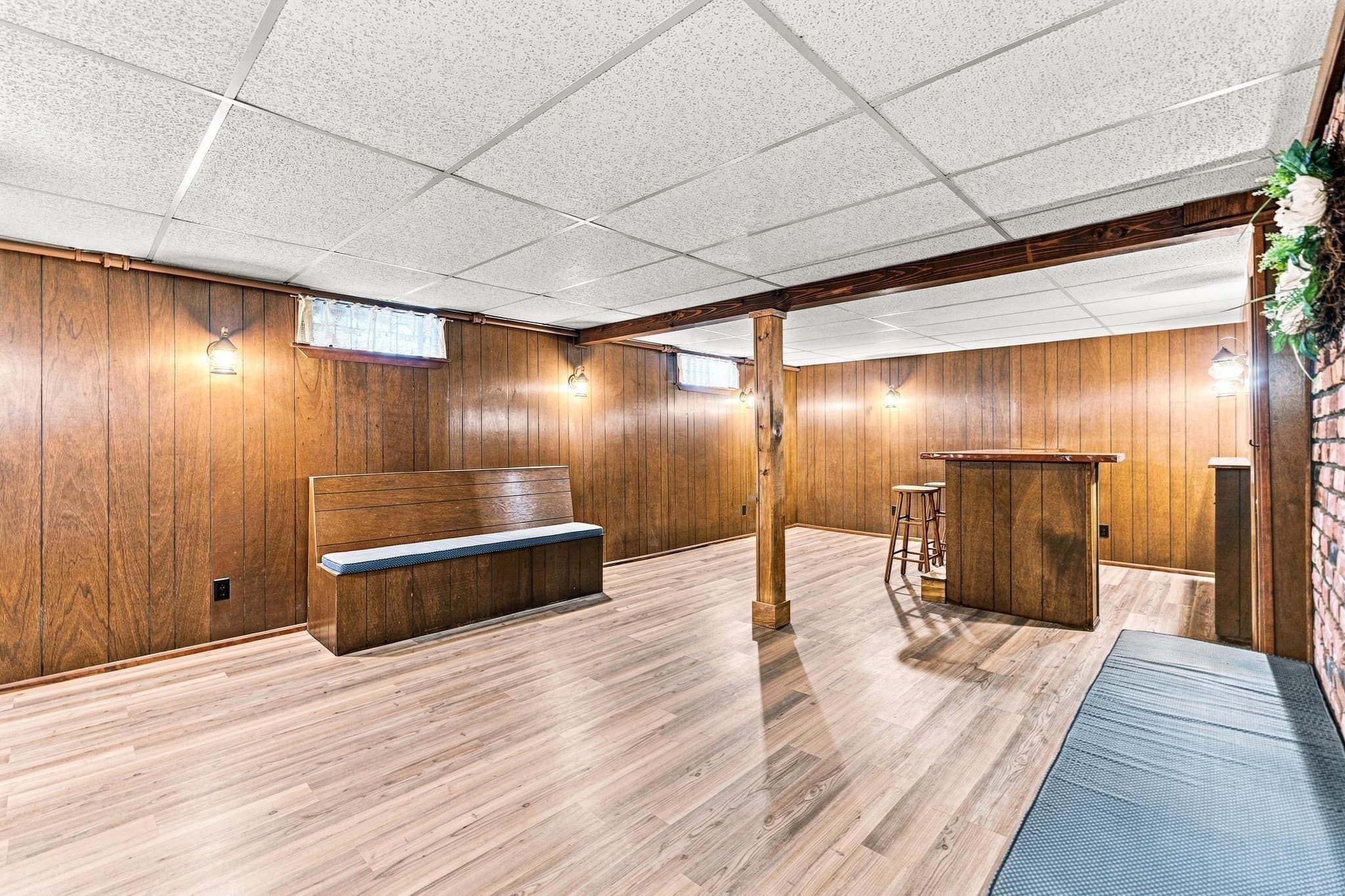 Single Family Residence at 189 Adelaide St, New Bedford MA 02745, New Bedford, photo 34 of 42