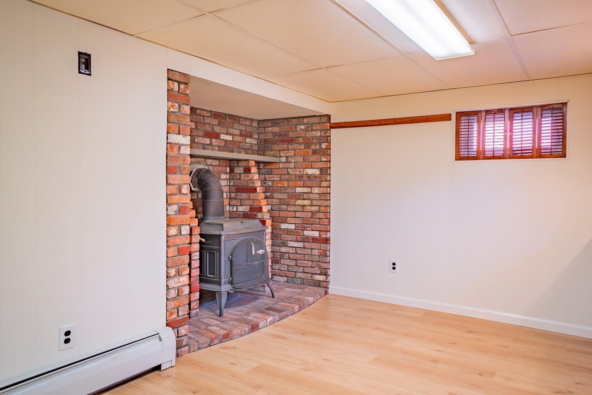 Single Family Residence at 7 Cedarcrest Rd, Salem MA 01970, Salem, photo 26 of 41