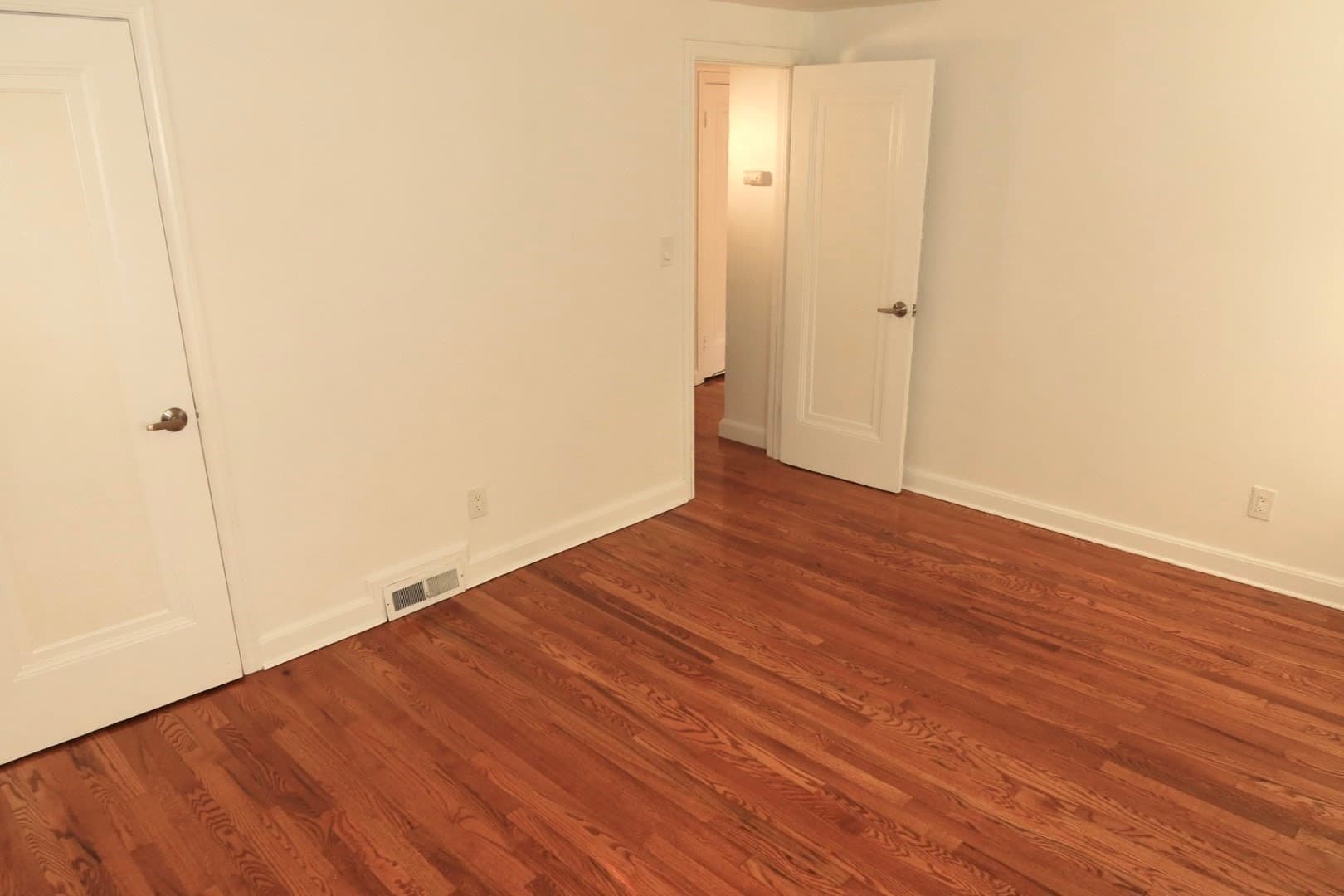 Single Family Residence at 61 Russell Street, Springfield MA 01104, Springfield, photo 19 of 25