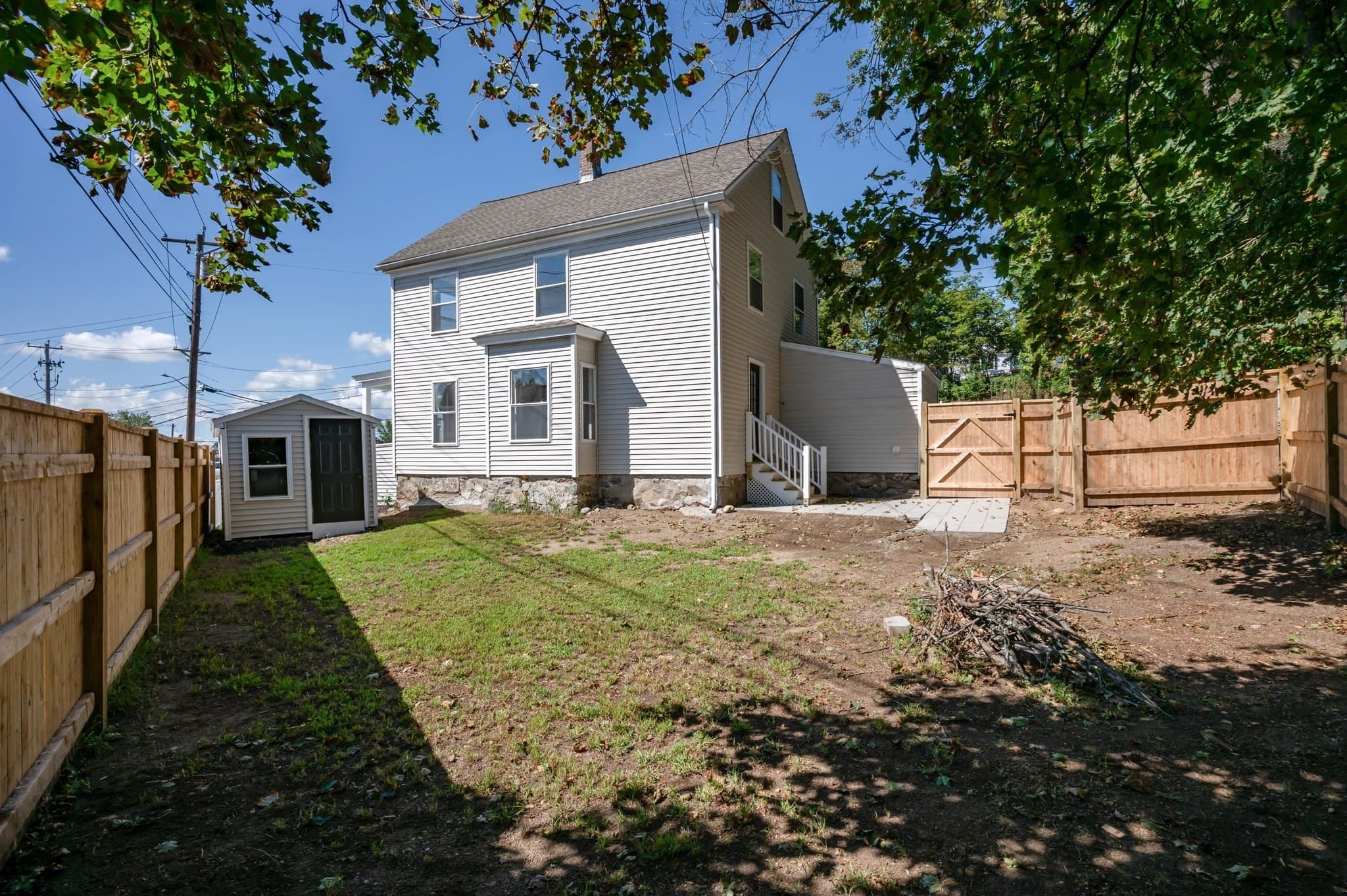 Single Family Residence at 11 Millville St, Salem NH 03079, Salem, photo 3 of 34
