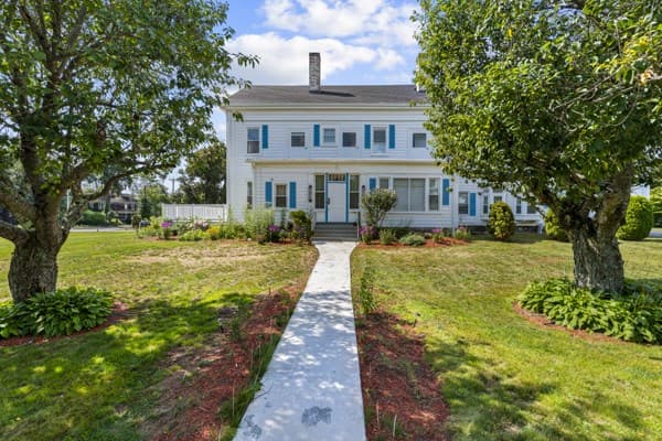 16 Pleasant Street, Bridgewater MA 02324