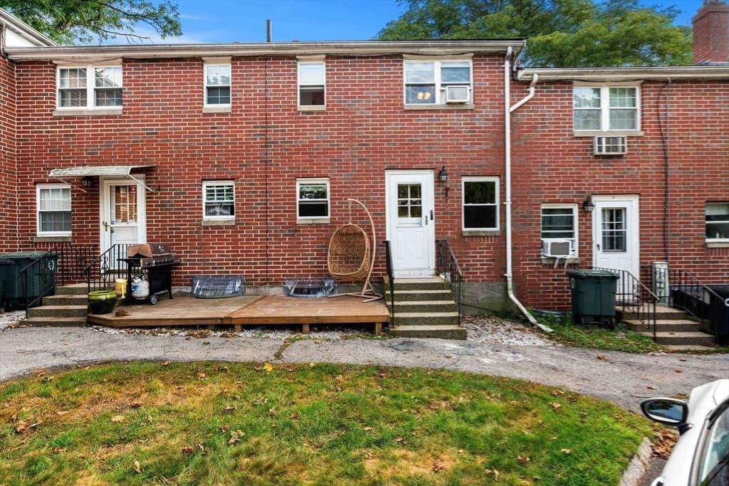 Condominium at 7 Village Green Drive # 7, North Andover MA 01845, North Andover, photo 28 of 28