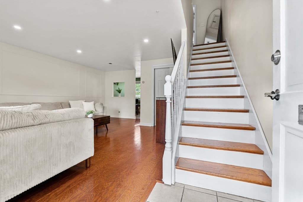 Condominium at 7 Village Green Drive # 7, North Andover MA 01845, North Andover, photo 10 of 28