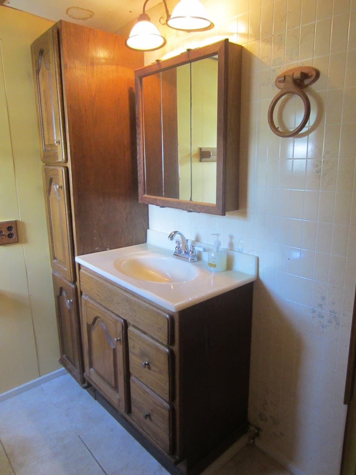 Mobile Home at 8 Kristen Ln, Wareham MA 02571, Wareham, photo 15 of 22