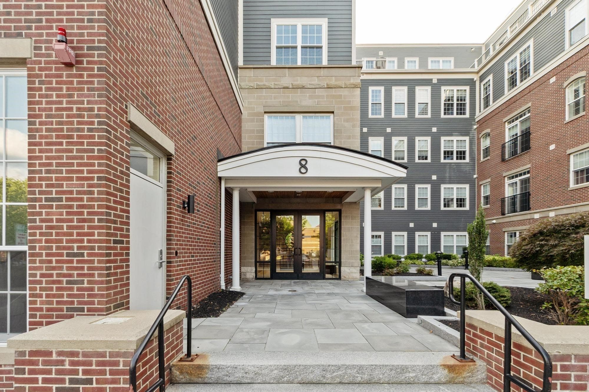 Condominium at 8 Sanborn St # 2011, Reading MA 01867, Reading, photo 3 of 40
