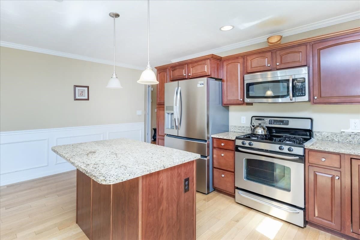 Condominium at 21 Hayloft Lane # 21, Marshfield MA 02050, Marshfield, photo 16 of 42