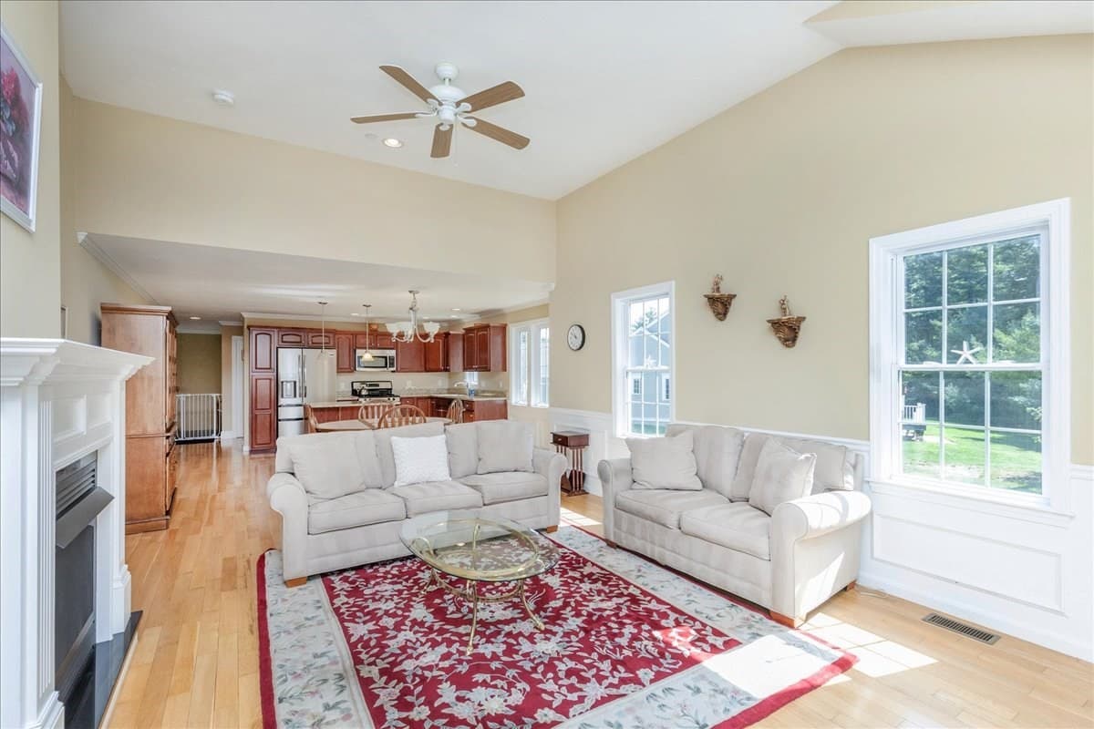 Condominium at 21 Hayloft Lane # 21, Marshfield MA 02050, Marshfield, photo 9 of 42