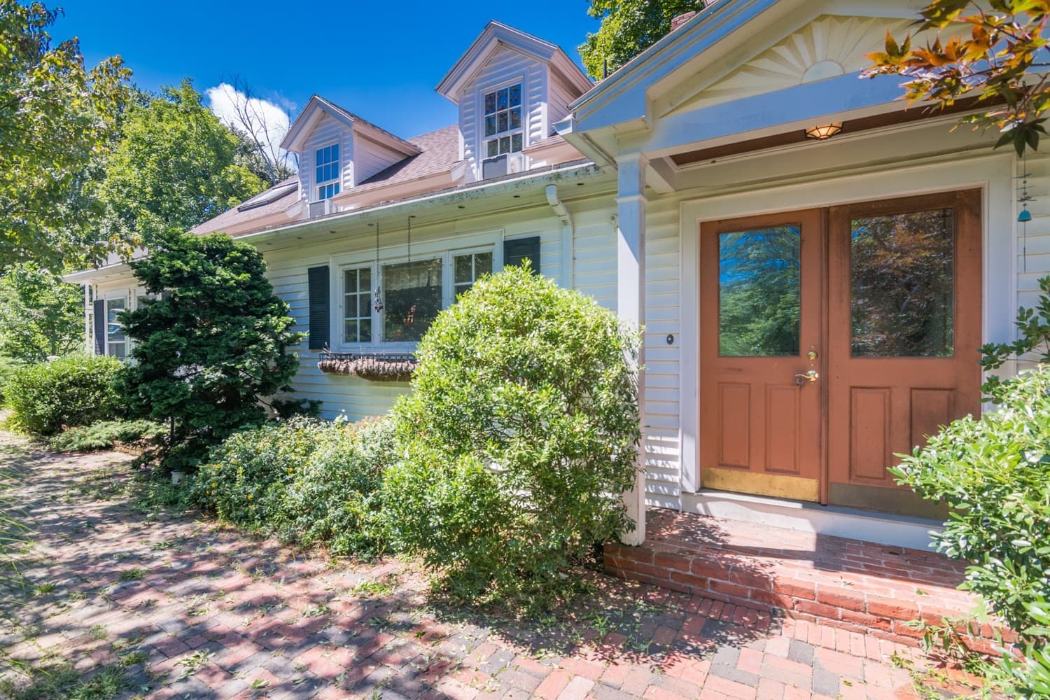 3 Family at 1753 S East St, Amherst MA 01002, Amherst, photo 2 of 42
