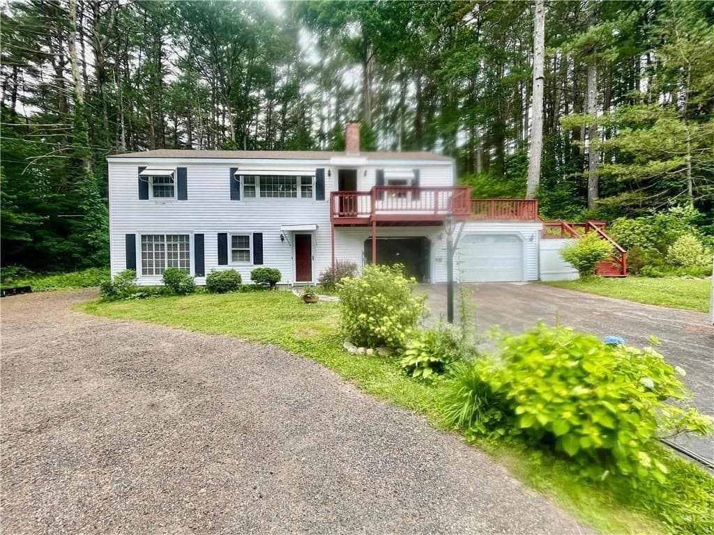 12 Tom Lee Drive, North Smithfield RI 02896