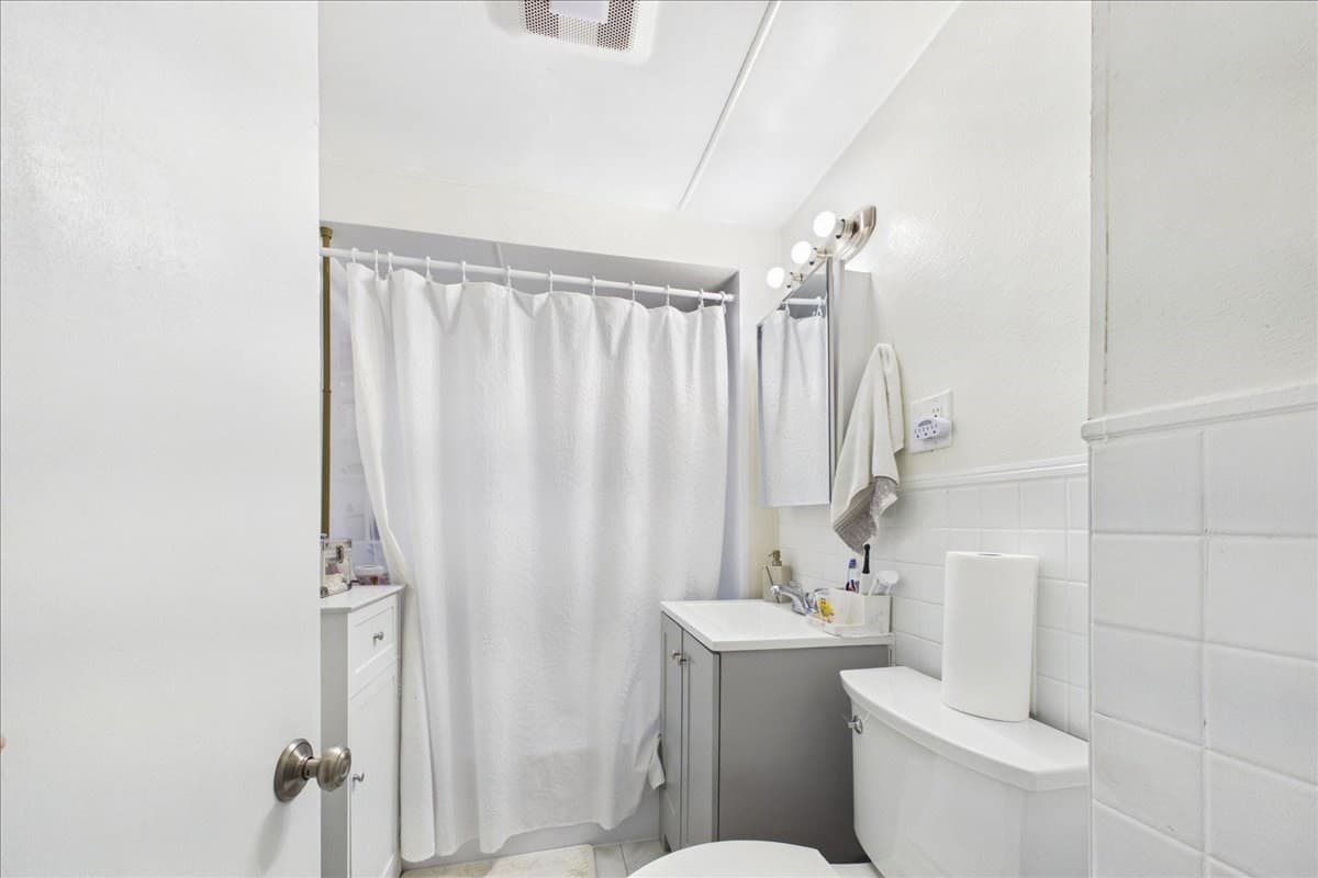 3 Family at 15-17 Gladstone St, Everett MA 02149, Everett, photo 26 of 30