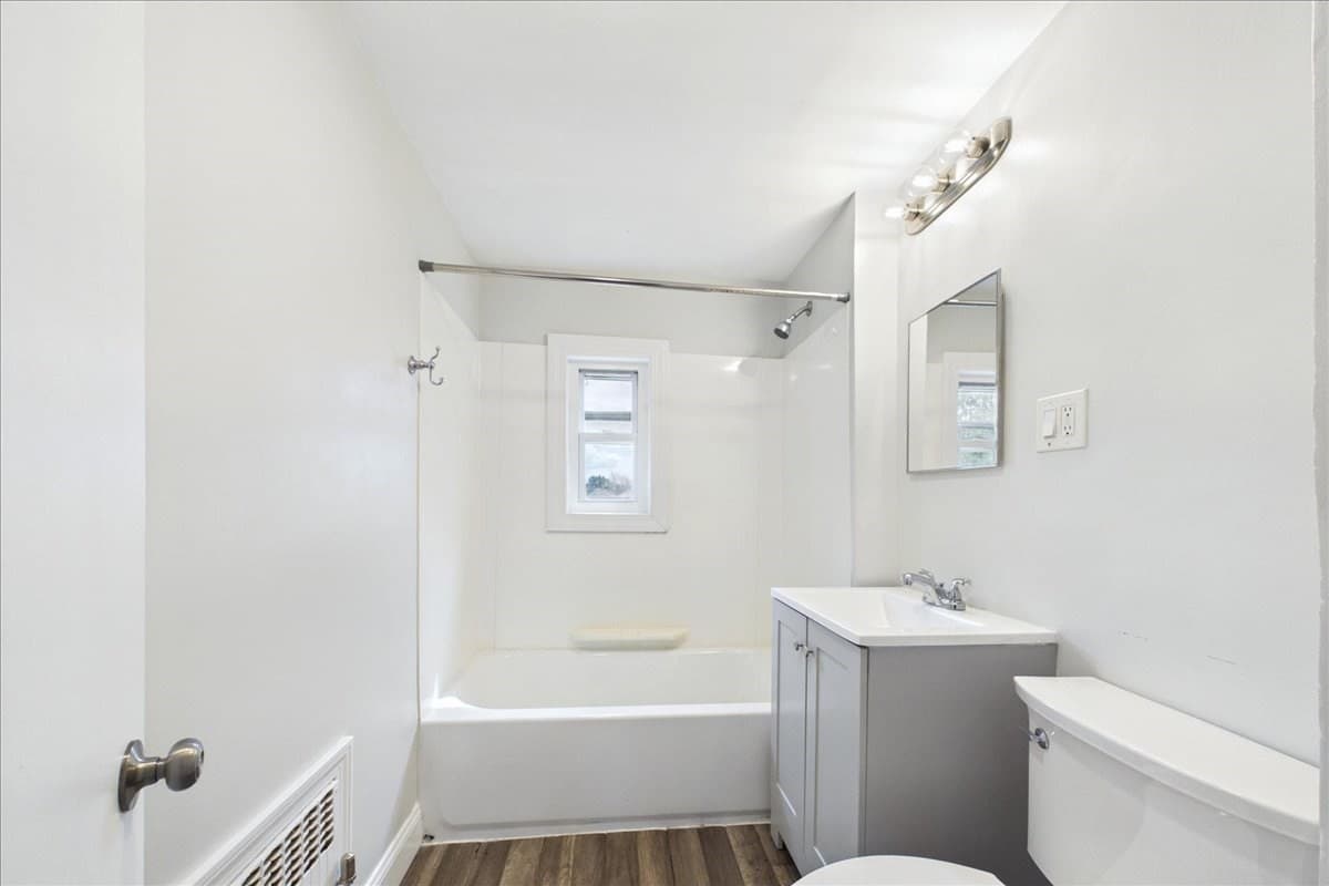 3 Family at 15-17 Gladstone St, Everett MA 02149, Everett, photo 14 of 30