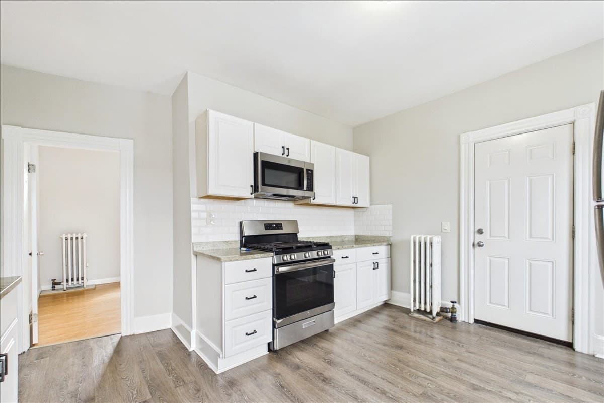 3 Family at 15-17 Gladstone St, Everett MA 02149, Everett, photo 21 of 30