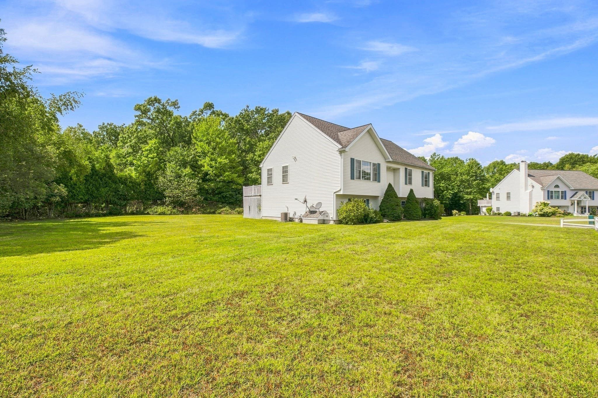 Single Family Residence at 21 Hamilton Way, Holbrook MA 02343, Holbrook, photo 3 of 20