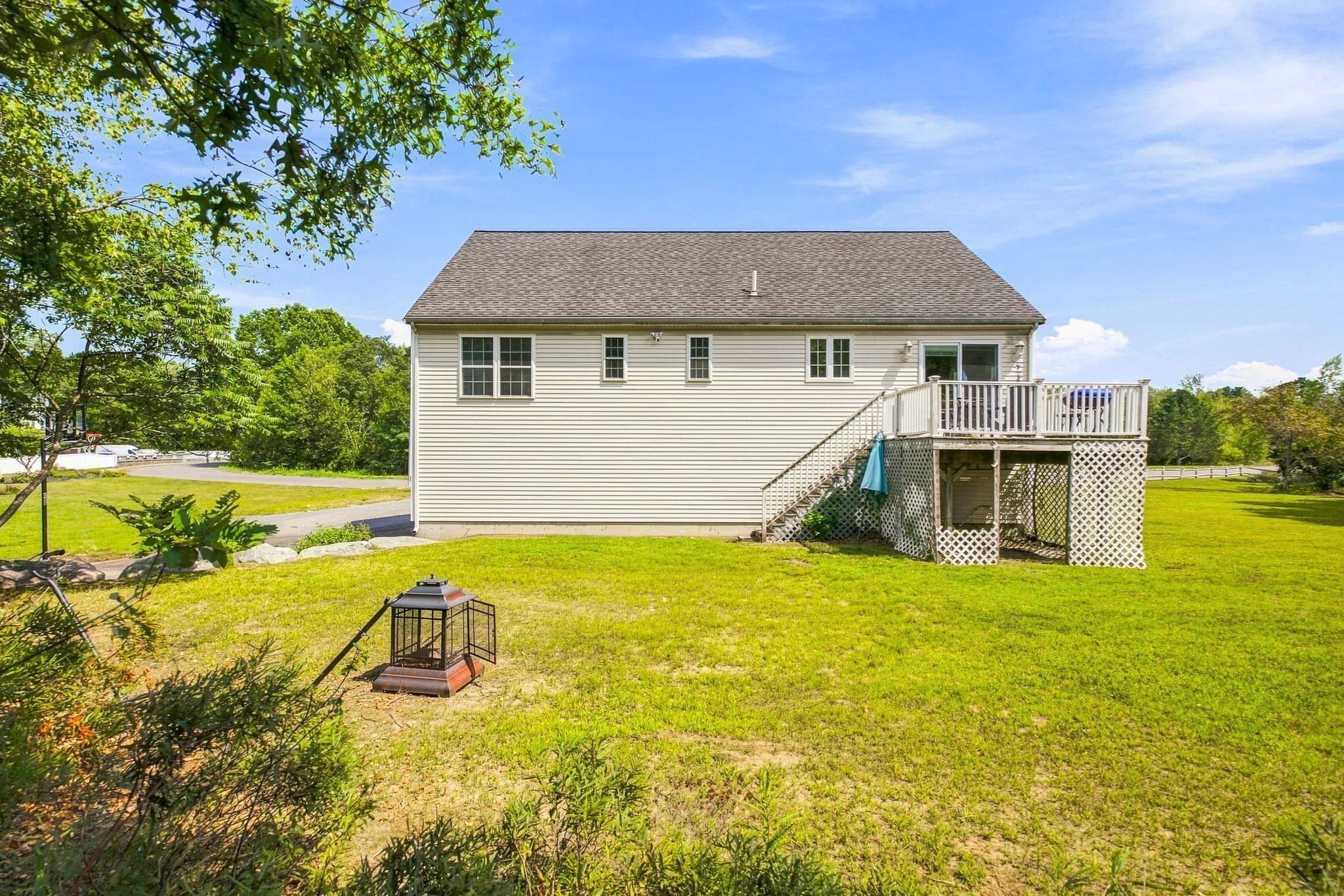 Single Family Residence at 21 Hamilton Way, Holbrook MA 02343, Holbrook, photo 4 of 20