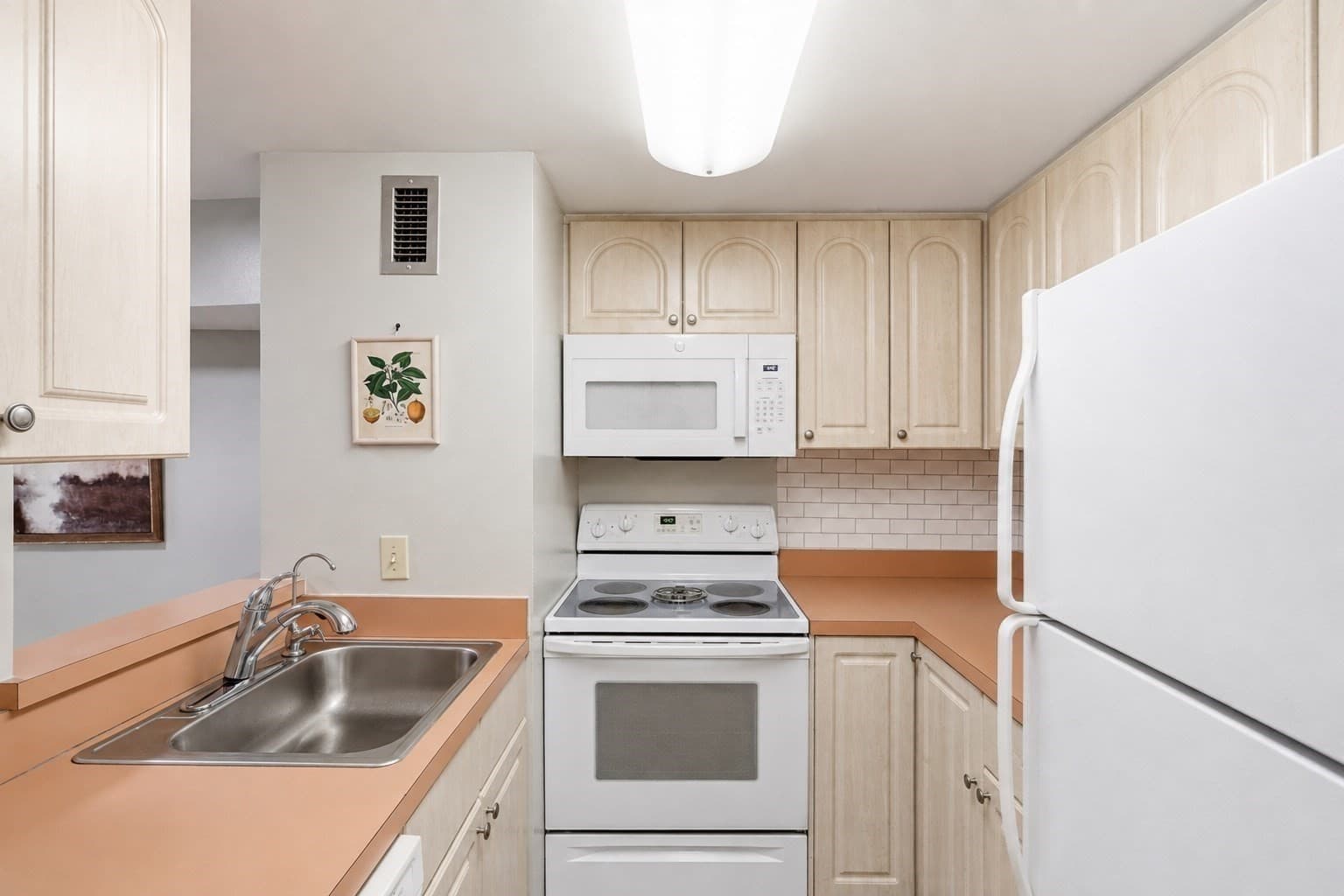 Condominium at 11 Margin Street # 6, Lynn MA 01905, Lynn, photo 6 of 42