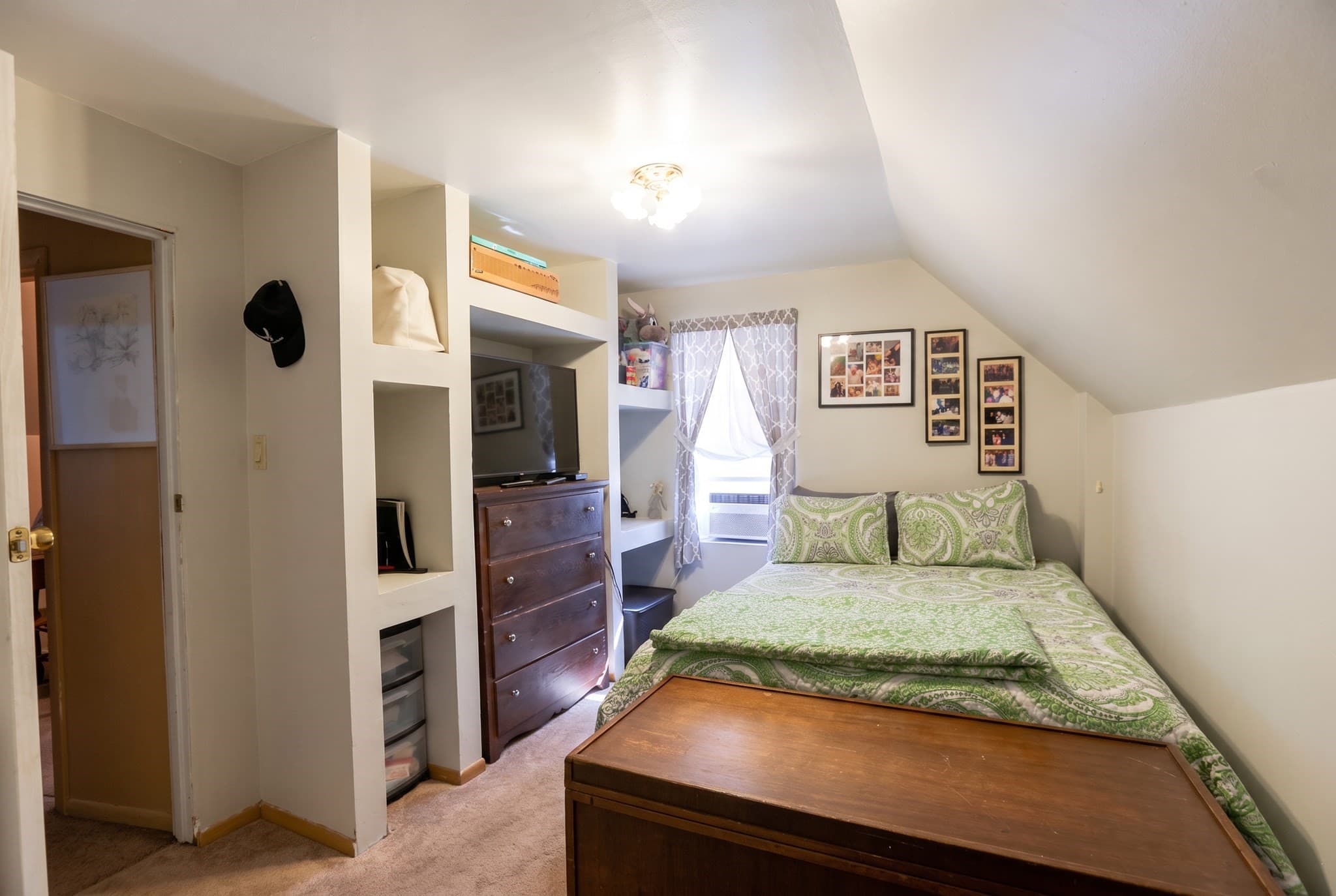 Single Family Residence at 126 Intervale St, Brockton MA 02302, Brockton, photo 16 of 20