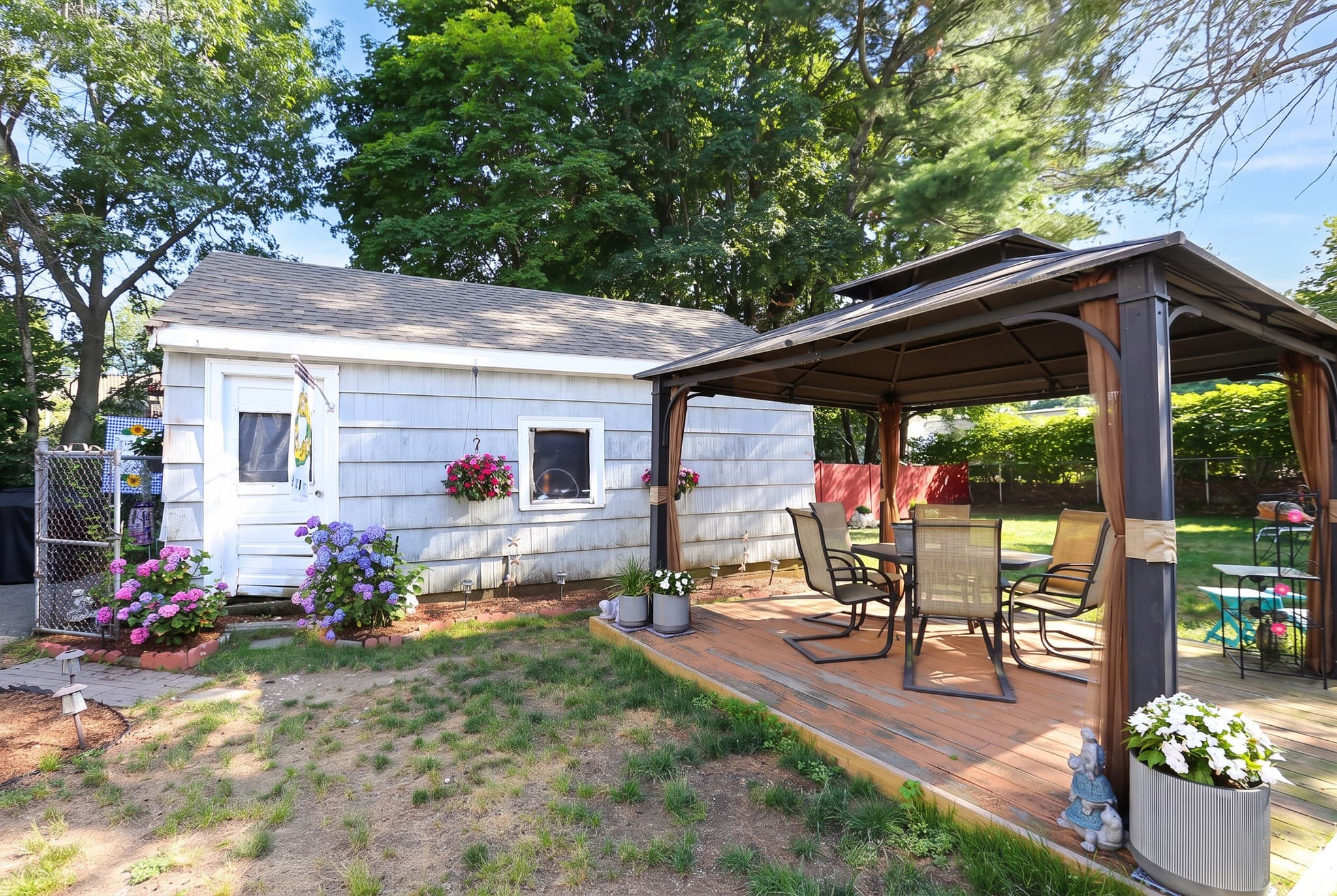 Single Family Residence at 126 Intervale St, Brockton MA 02302, Brockton, photo 3 of 20