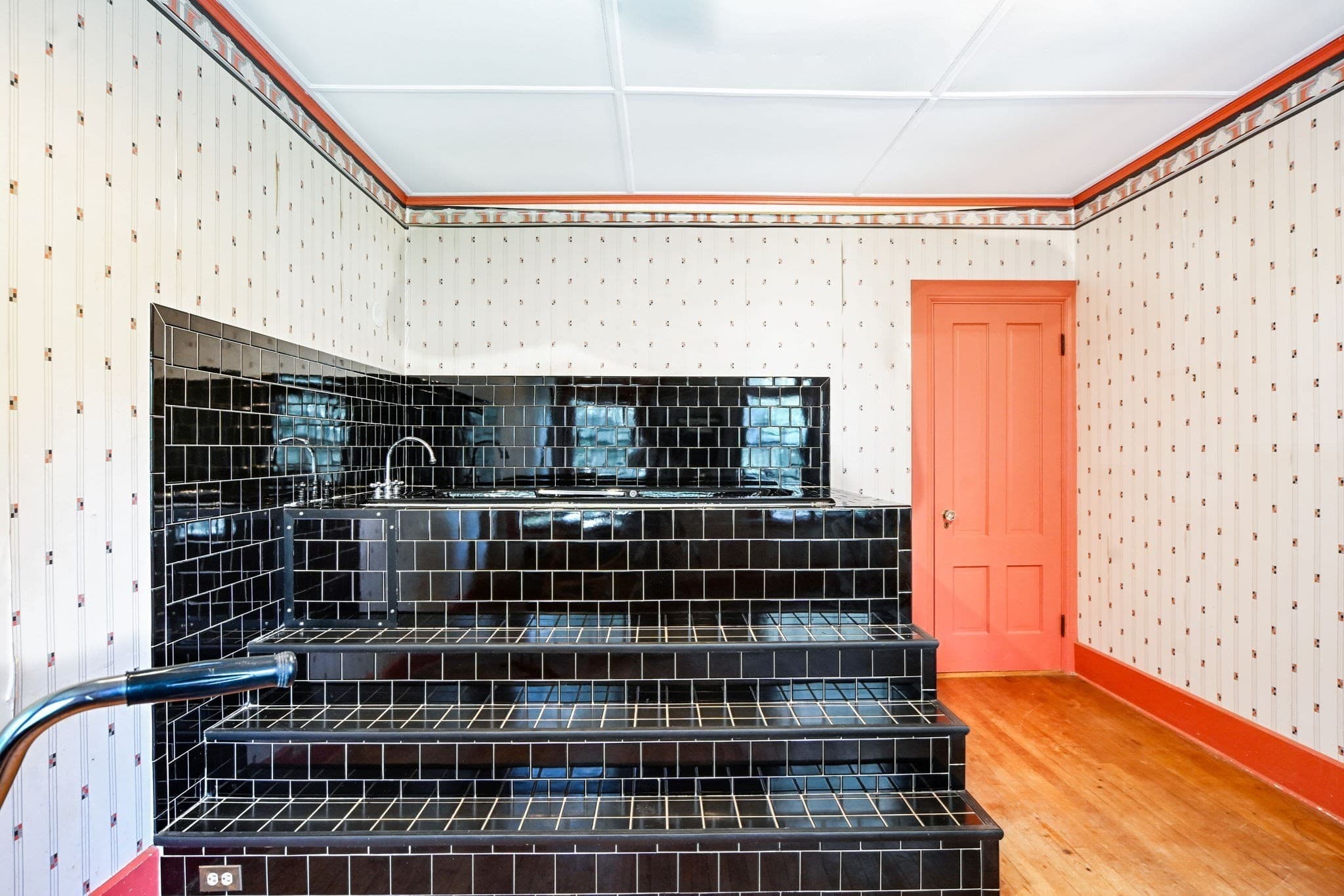 Single Family Residence at 30 Arnold Place, New Bedford MA 02740, New Bedford, photo 22 of 42