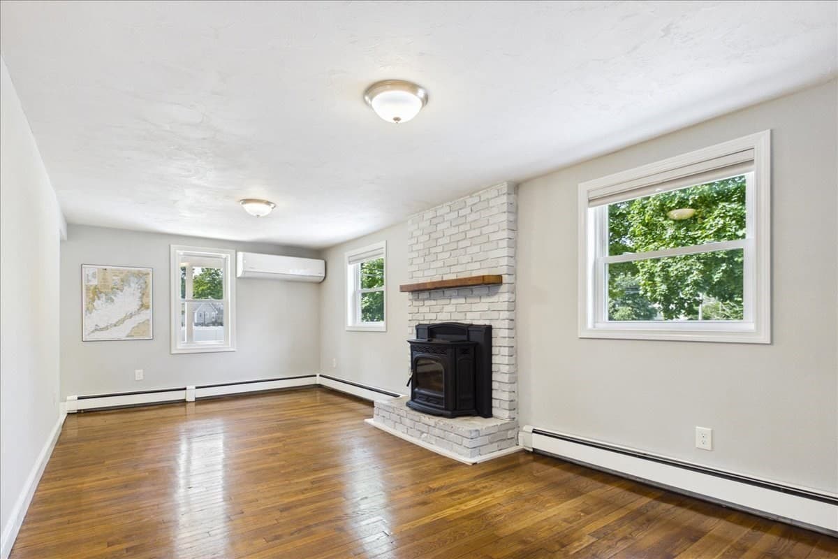 Single Family Residence at 246 Thurber Ave, Attleboro MA 02703, Attleboro, photo 17 of 37