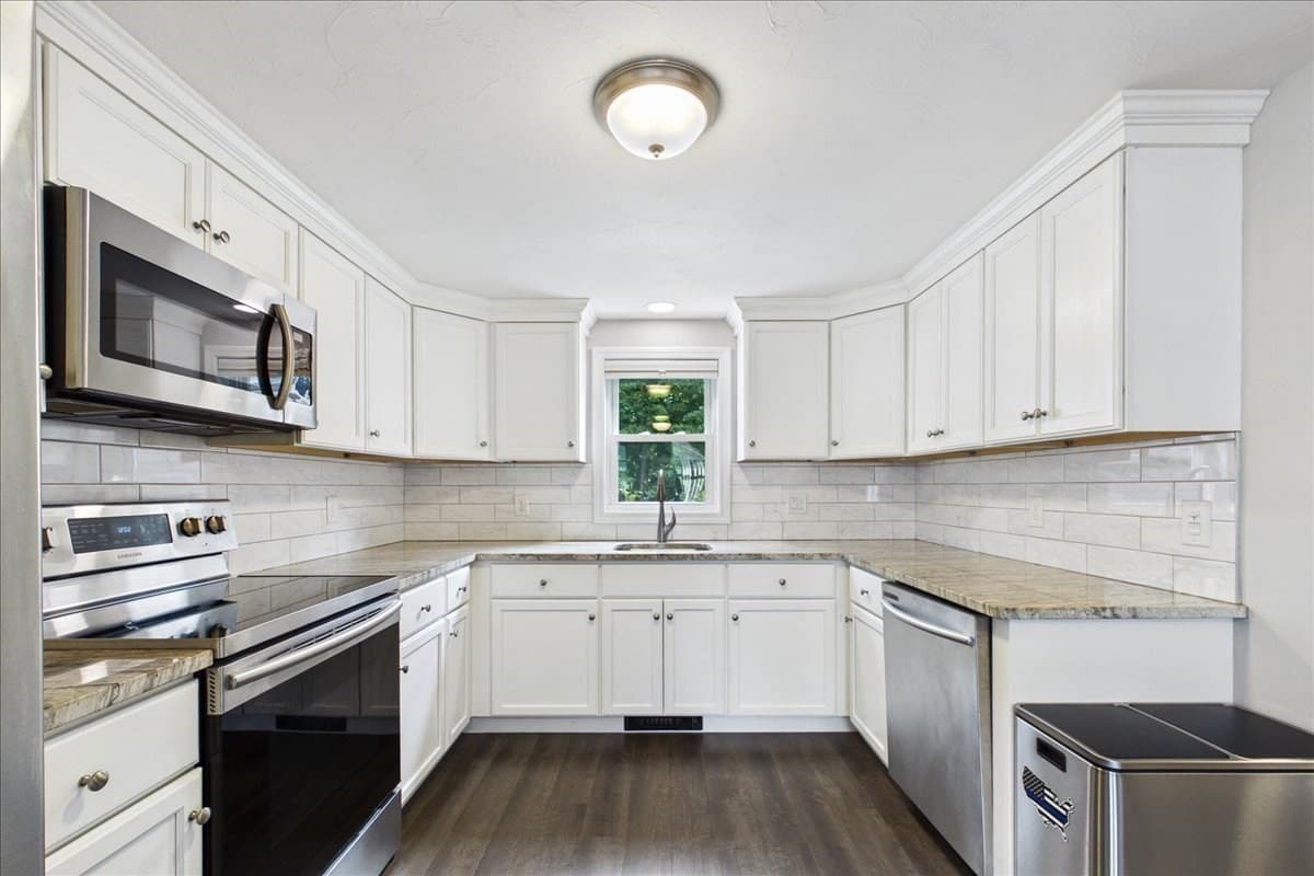 Single Family Residence at 246 Thurber Ave, Attleboro MA 02703, Attleboro, photo 19 of 37