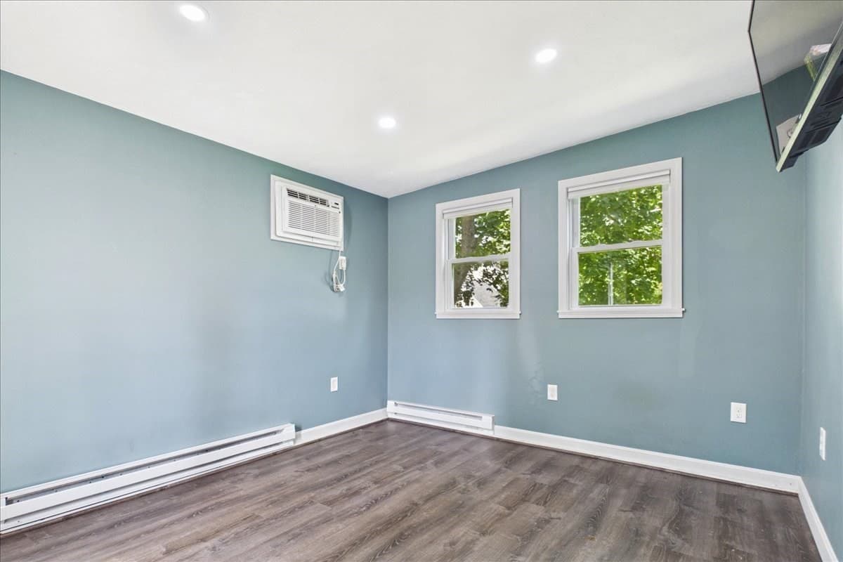 Single Family Residence at 246 Thurber Ave, Attleboro MA 02703, Attleboro, photo 8 of 37