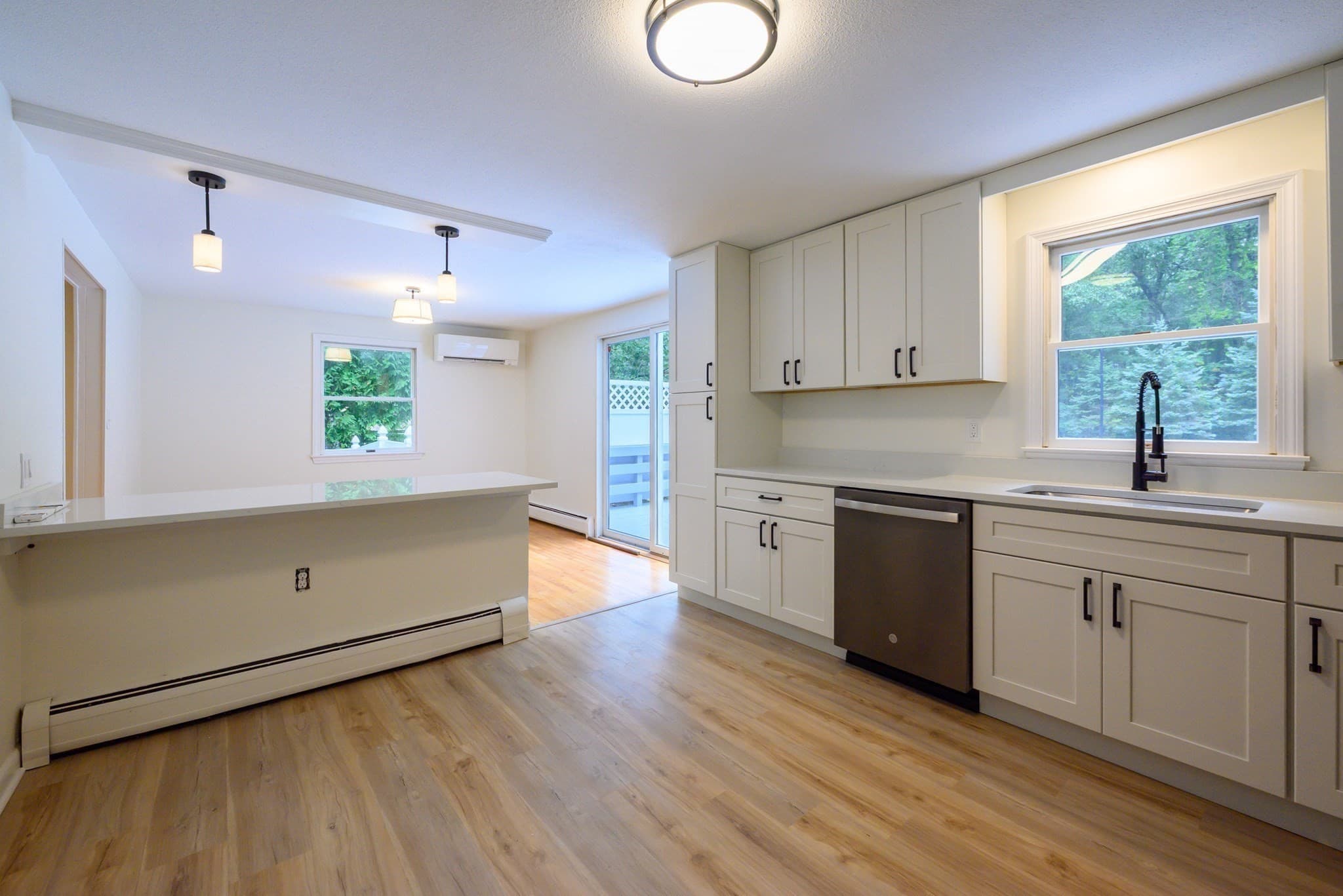 Single Family Residence at 317 Paper Mill Rd, Westfield MA 01085, photo 9 of 28