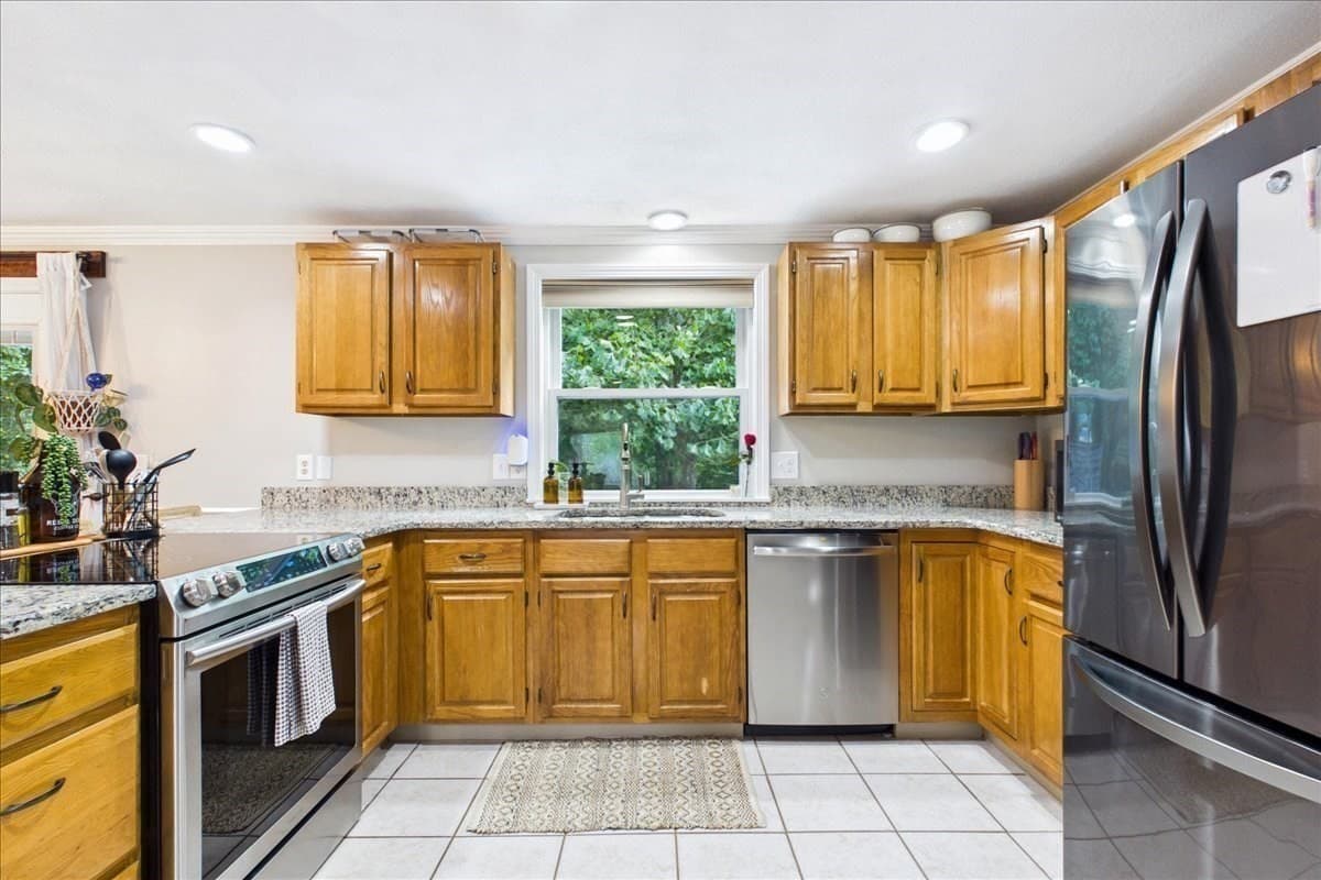 Single Family Residence at 77 Briar Rd, Taunton MA 02780, photo 13 of 34