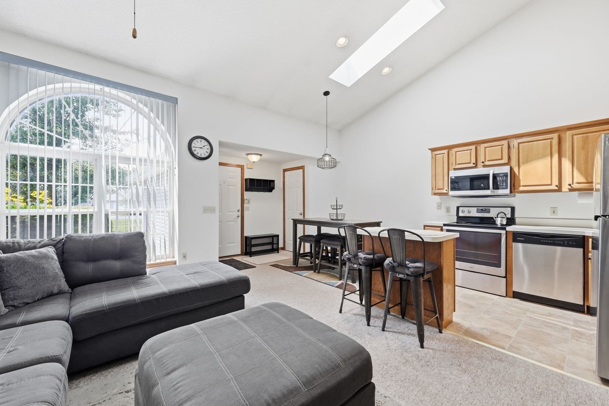 126 Brookfield Ln # 126, Agawam MA 01001