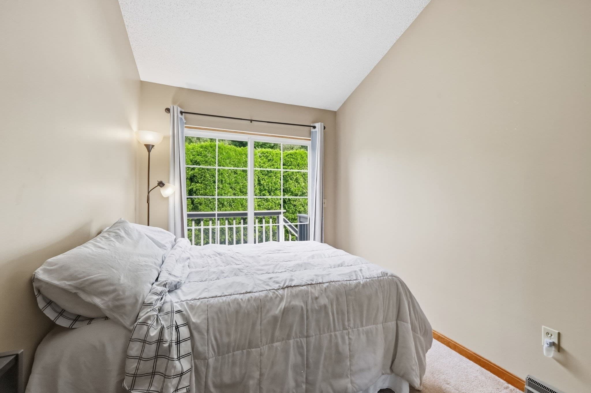 Condominium at 126 Brookfield Ln # 126, Agawam MA 01001, Agawam, photo 14 of 28