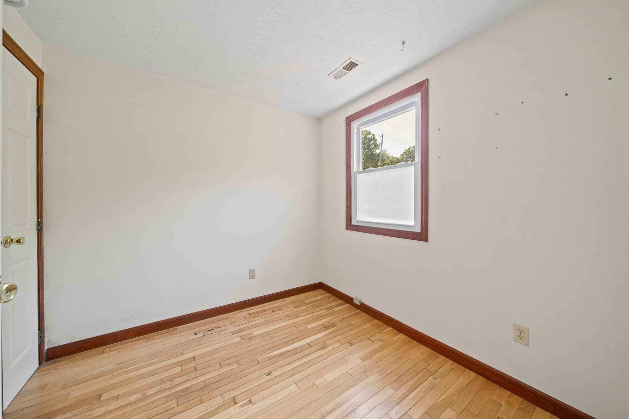 Condominium at 23 Hayward # 23, Randolph MA 02368, Randolph, photo 13 of 21