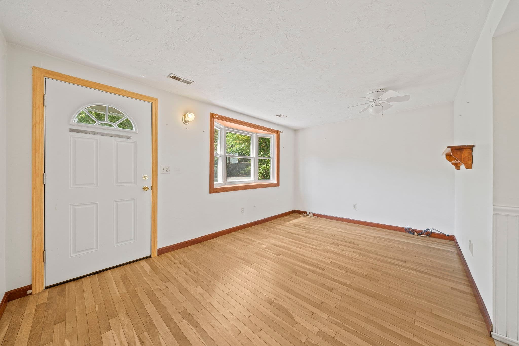 Condominium at 23 Hayward # 23, Randolph MA 02368, Randolph, photo 12 of 21