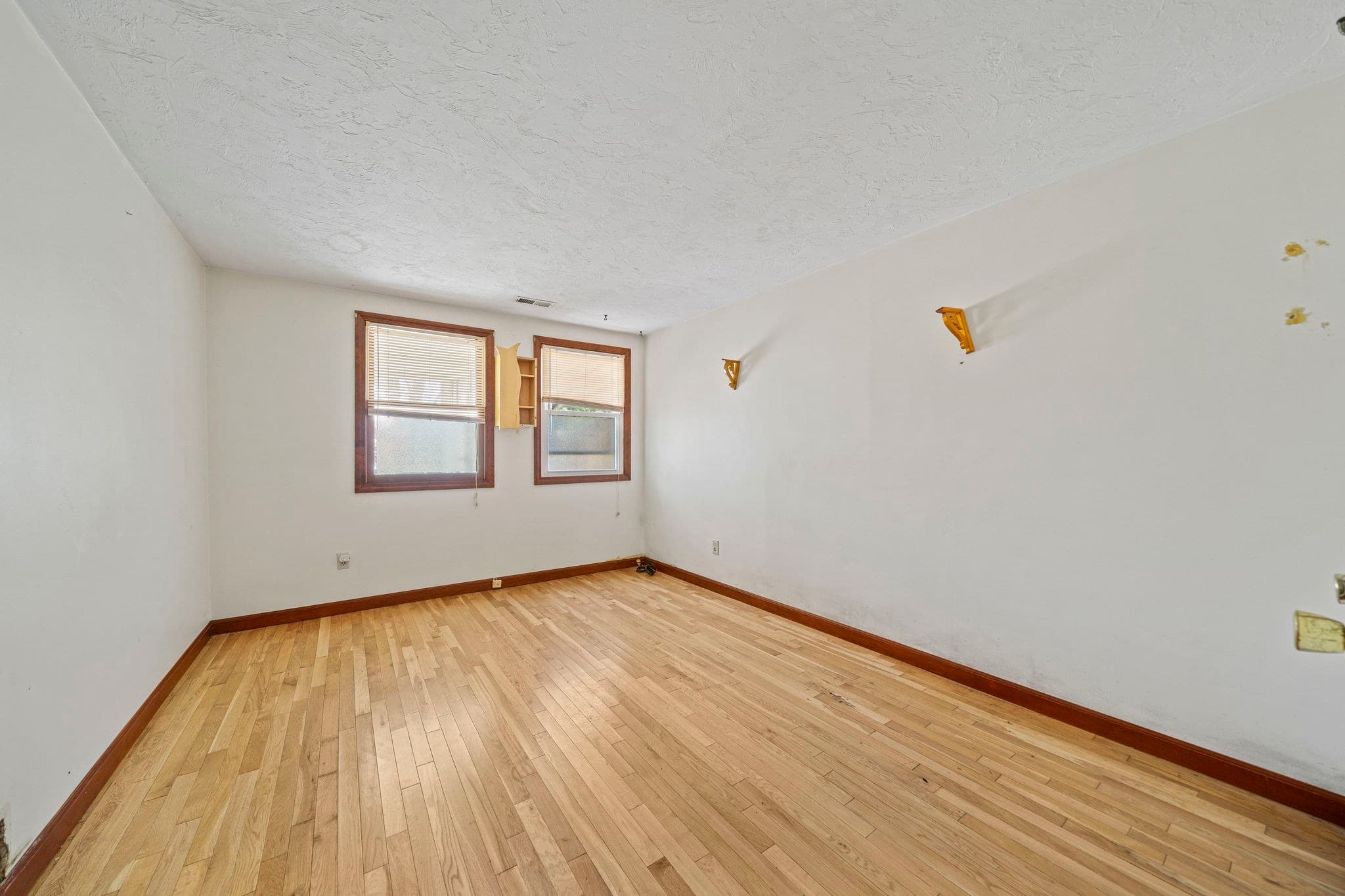 Condominium at 23 Hayward # 23, Randolph MA 02368, Randolph, photo 15 of 21