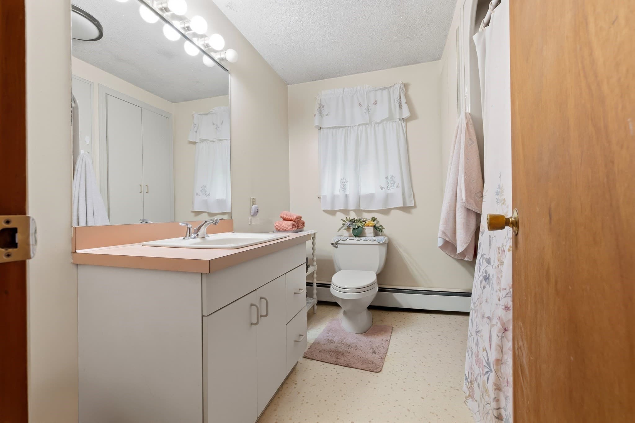 Single Family Residence at 1100 Main St, Woburn MA 01801, Woburn, photo 16 of 24