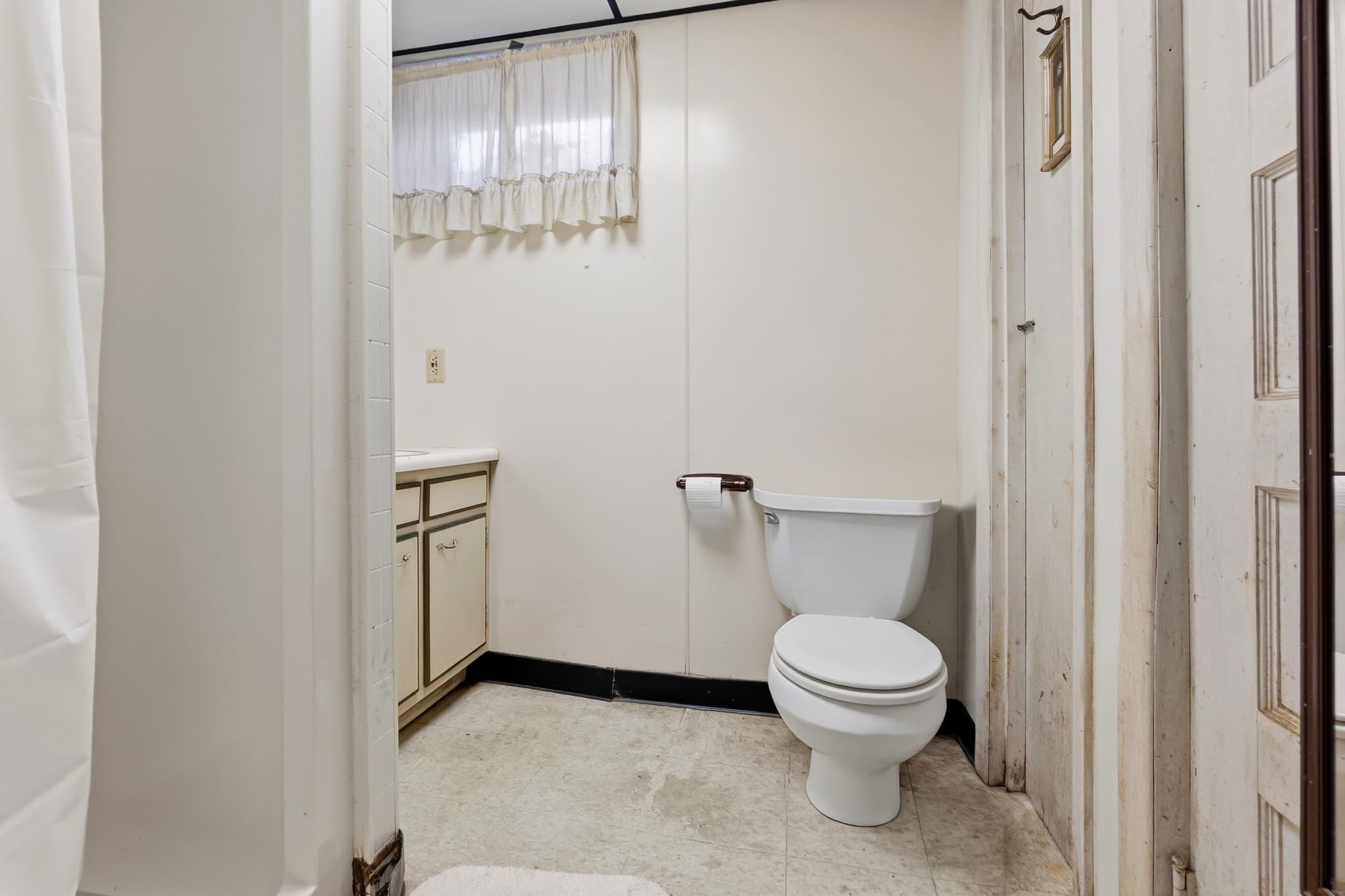 Single Family Residence at 1100 Main St, Woburn MA 01801, Woburn, photo 21 of 24