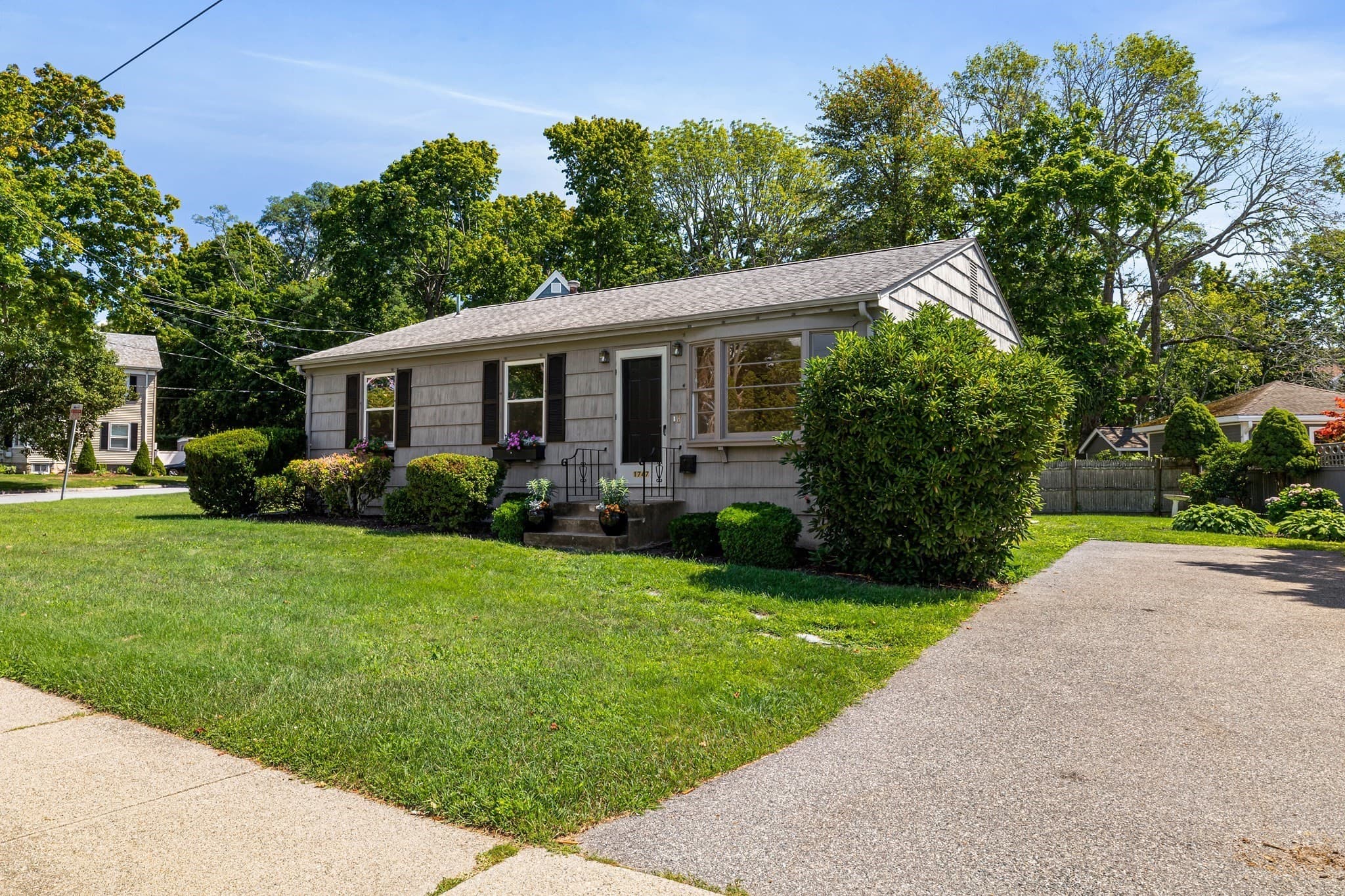 Single Family Residence at 1747 Highland Avenue, Fall River MA 02720, Fall River, photo 3 of 38