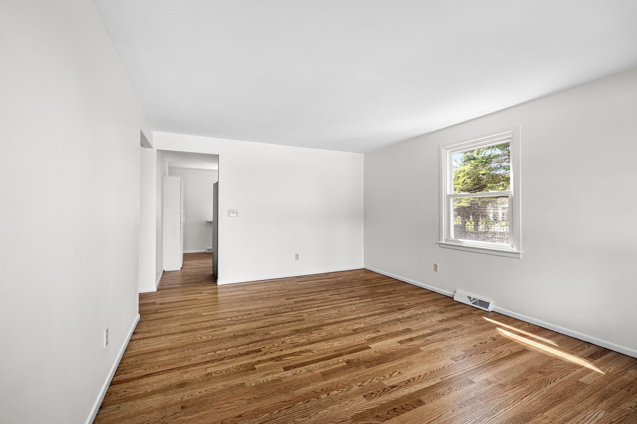 Single Family Residence at 1747 Highland Avenue, Fall River MA 02720, Fall River, photo 19 of 38
